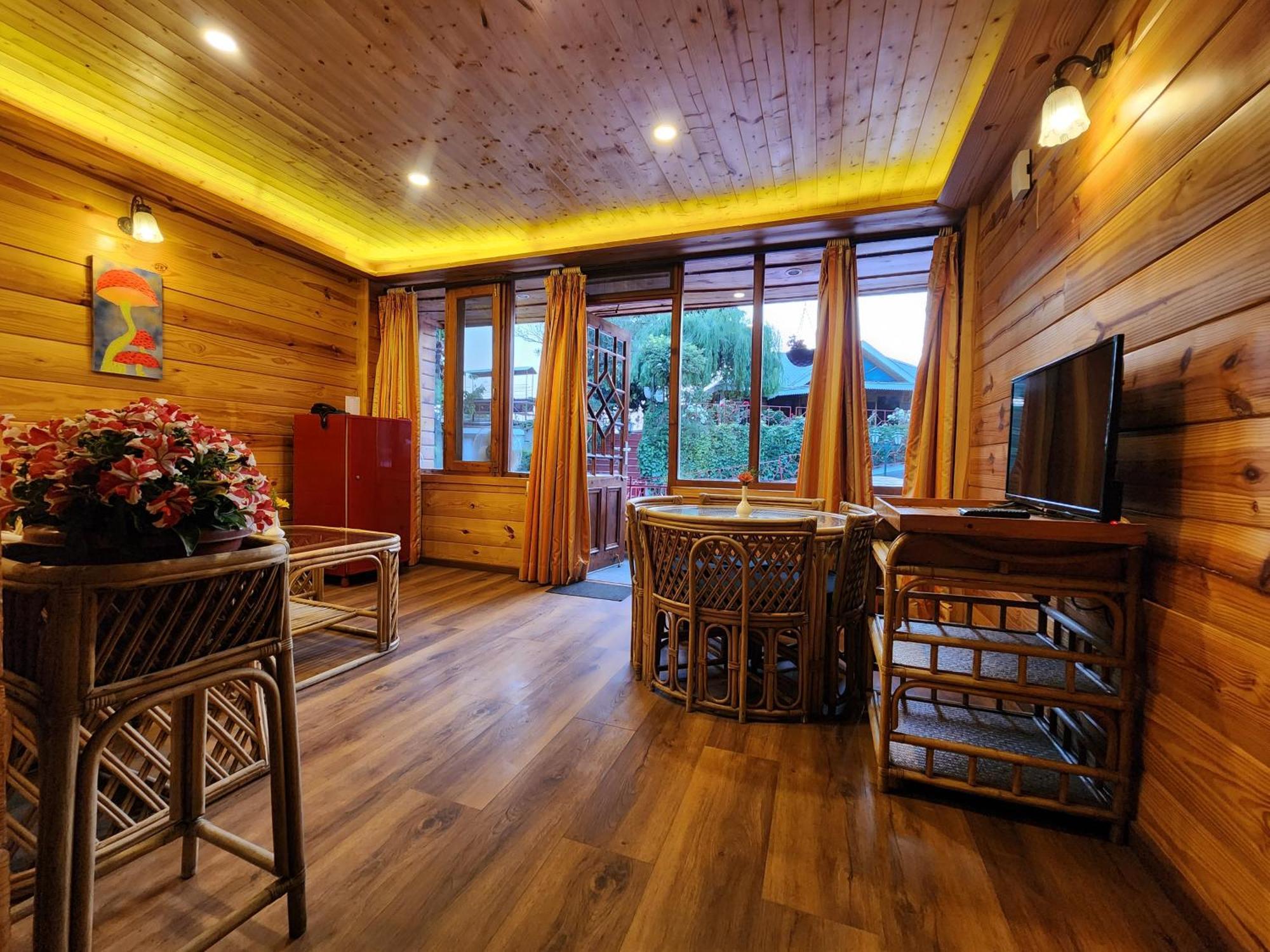 The Chalets Naldehra Shimla Exterior photo